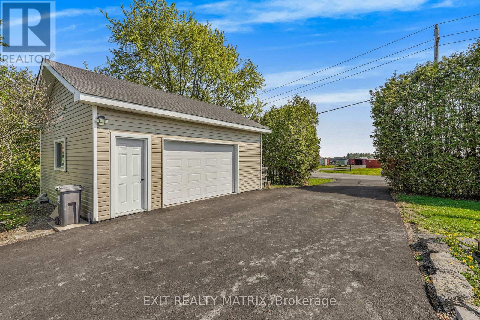 1871 LAJOIE STREET - Photo 3