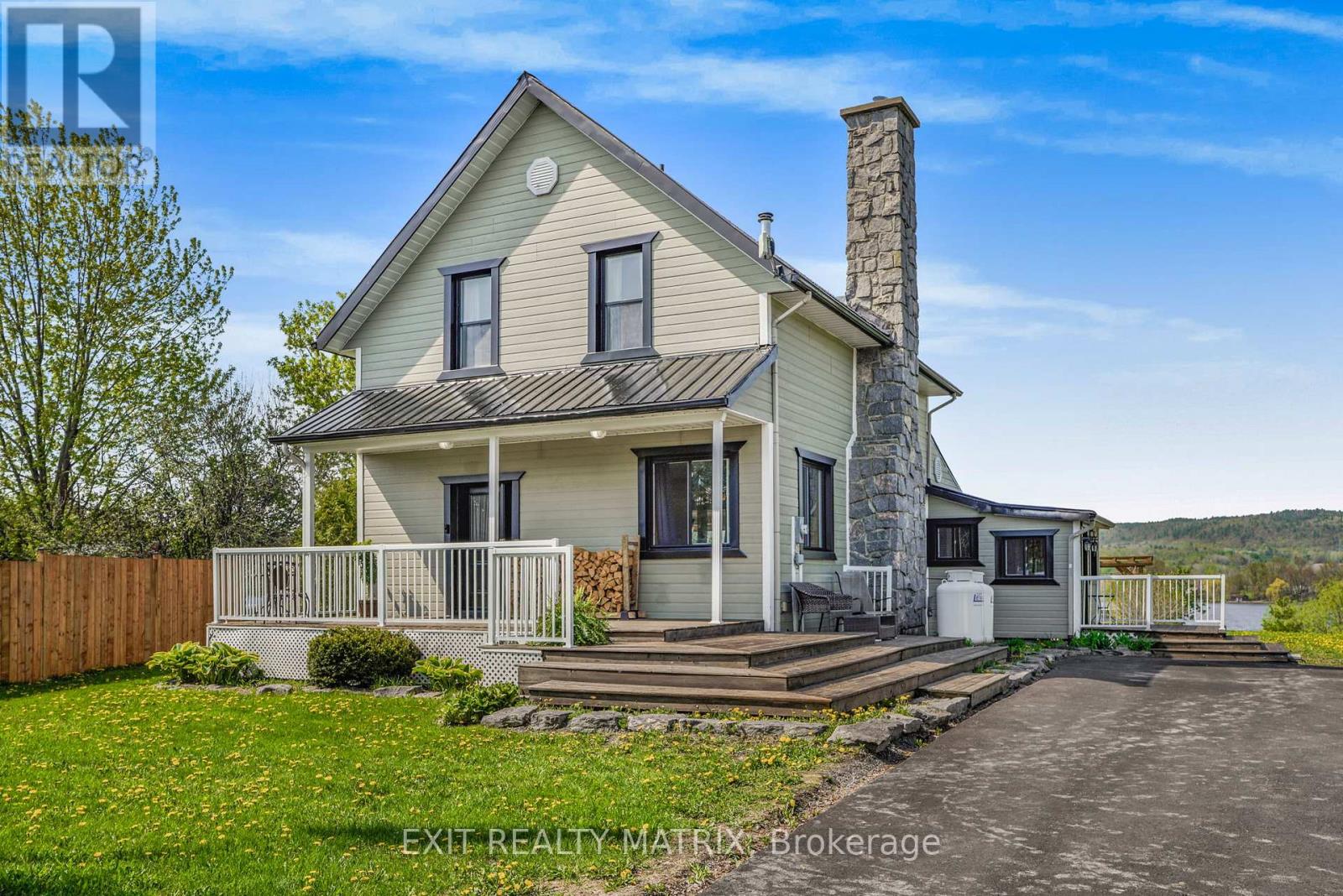 1871 LAJOIE STREET - Photo 2