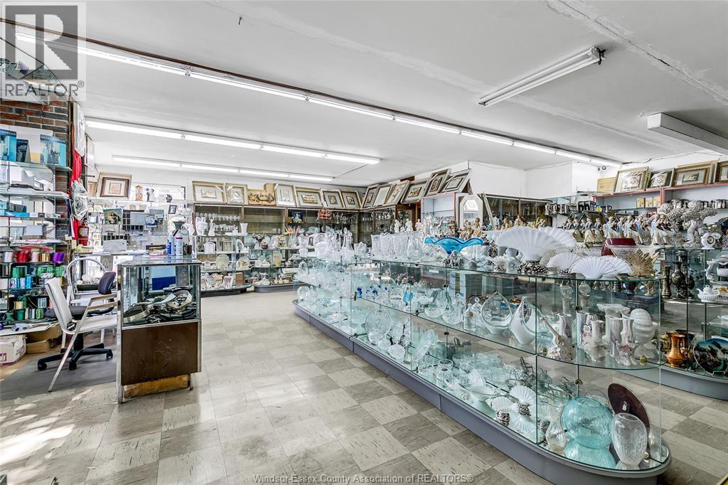 1100 ERIE STREET East