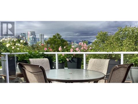 2217 OAK STREET Vancouver BC V6H3W6