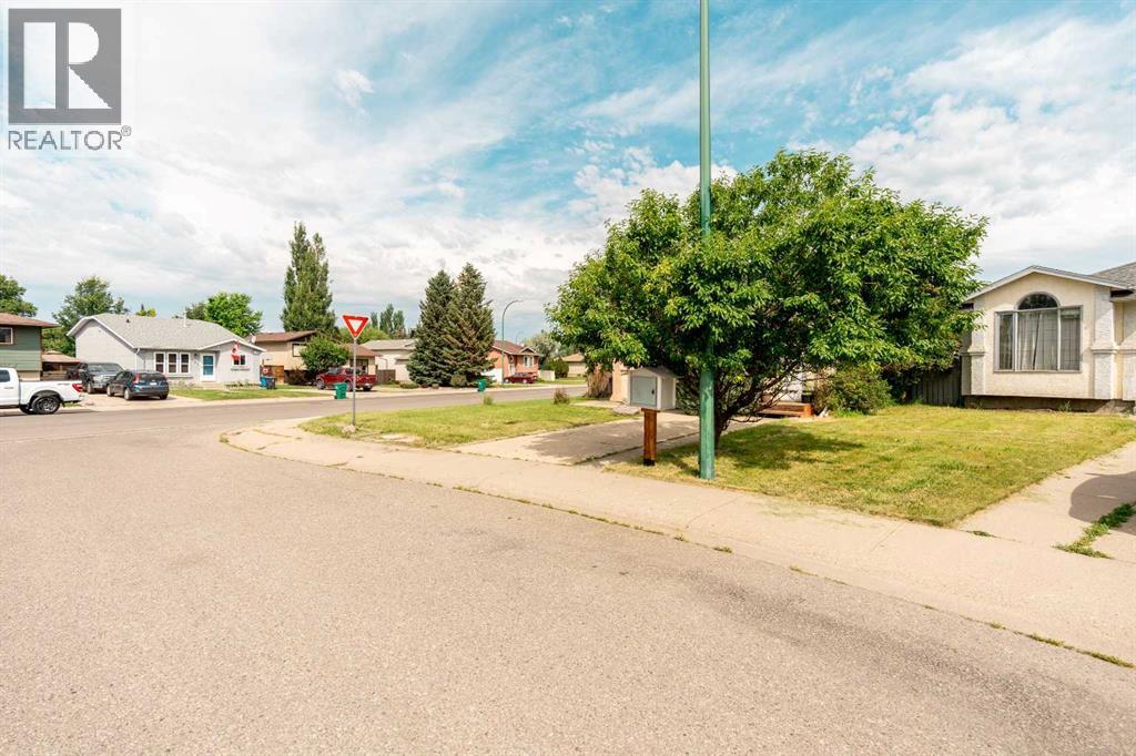 194 Mt Blakiston Road W