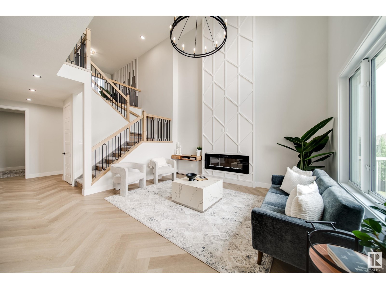 17043 45 ST NW