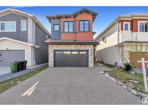 1736 18 ST NW Edmonton AB T6T2N2