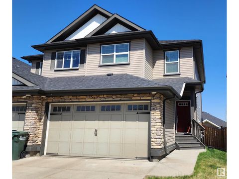 47 AVEBURY CO Sherwood Park AB T8H0Z3