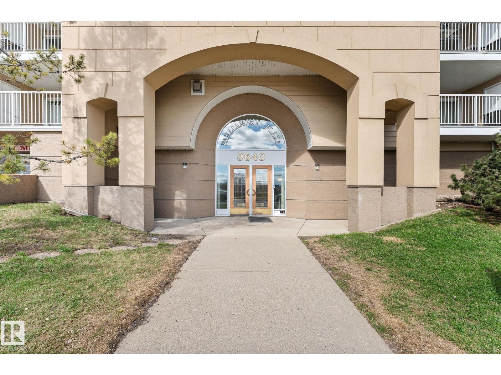 #311 9640 105 ST NW