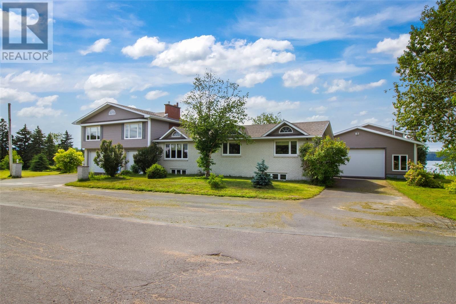 31 Long Beach Road