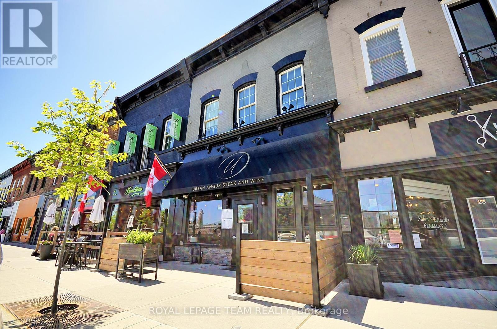 26 ELGIN STREET W