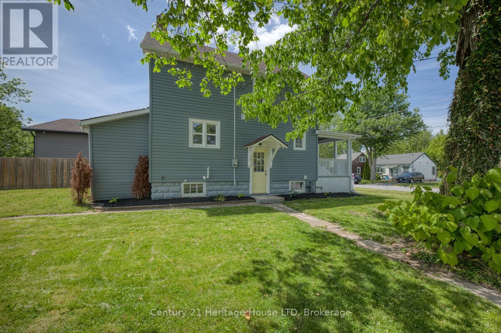 218 HENRIETTA STREET