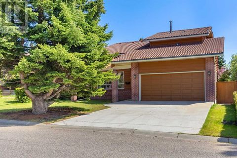 8 Edcath Mews NW Calgary AB T3A3S7