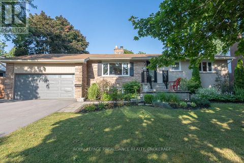 59 FAIRWAY HILL CRESCENT Kingston (Central City West) ON K7M2B3