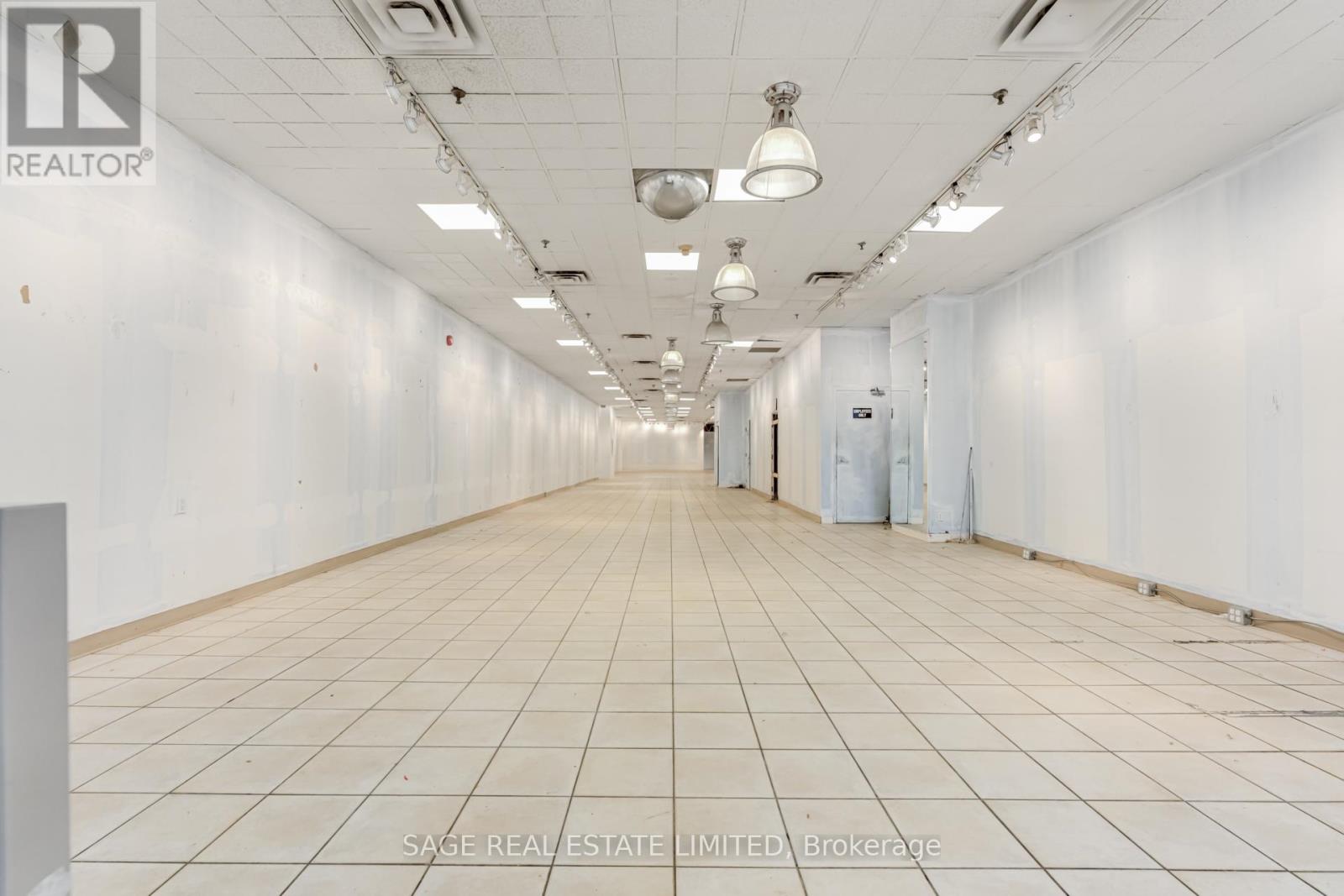 332 YONGE STREET