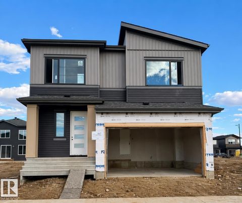 117 Calvinia LI Sherwood Park AB T8A4V2