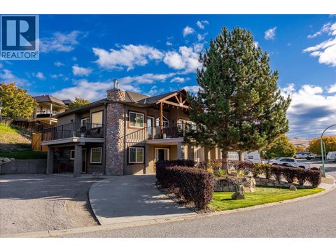 1536 Wilmot Avenue Kelowna BC v1p1n3