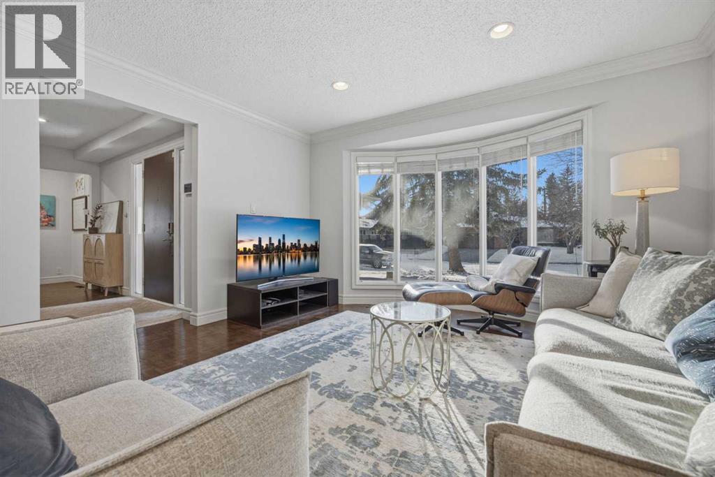 1136 Kildonan Place SW