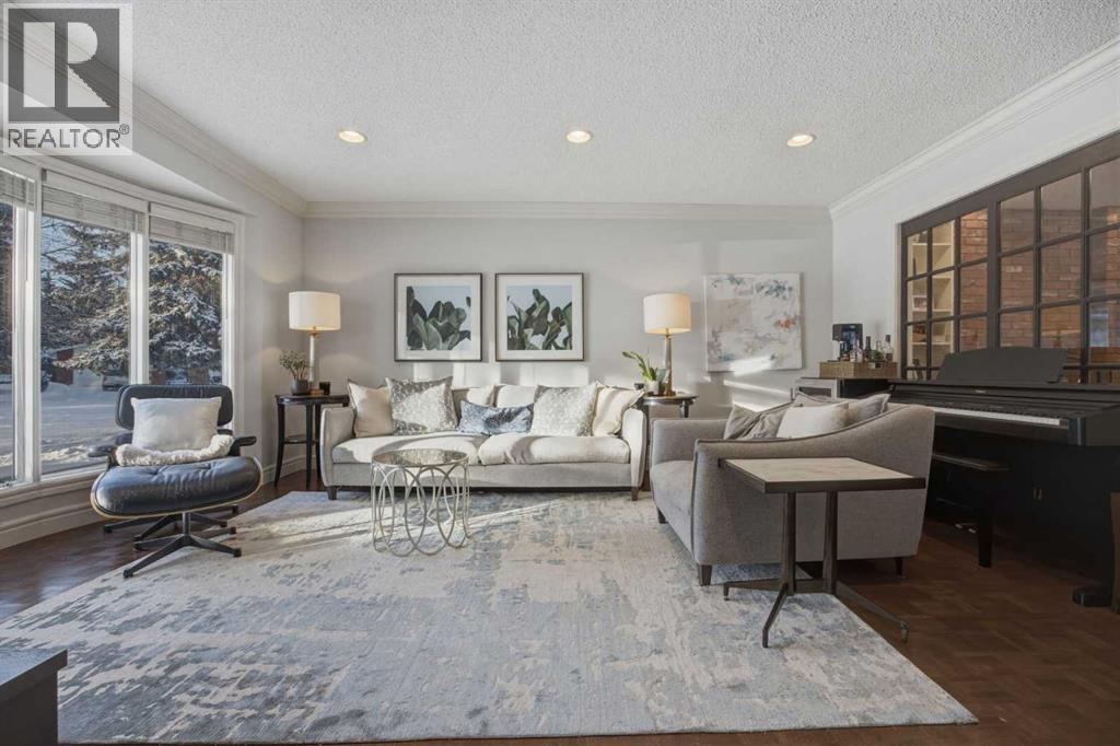 1136 Kildonan Place SW