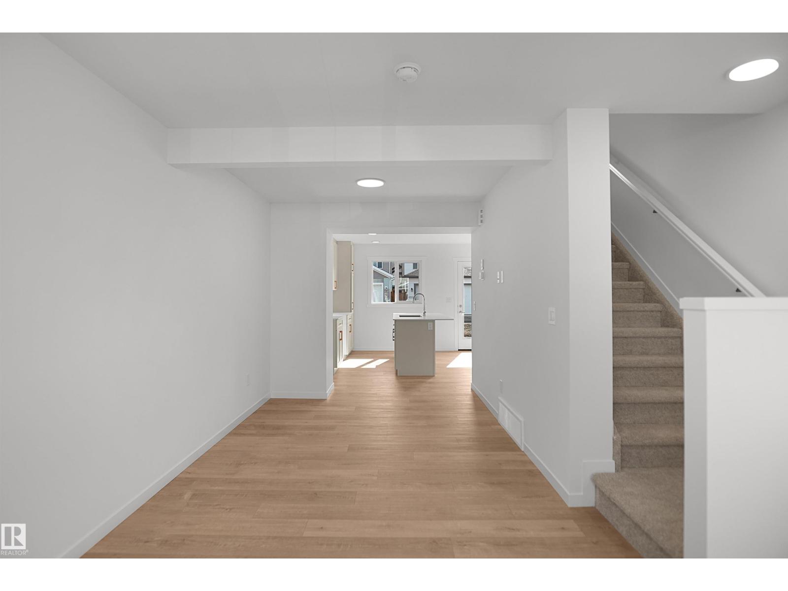 2135 210 ST NW