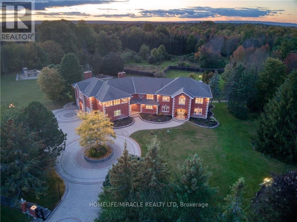 141 KERRY HILL CRESCENT