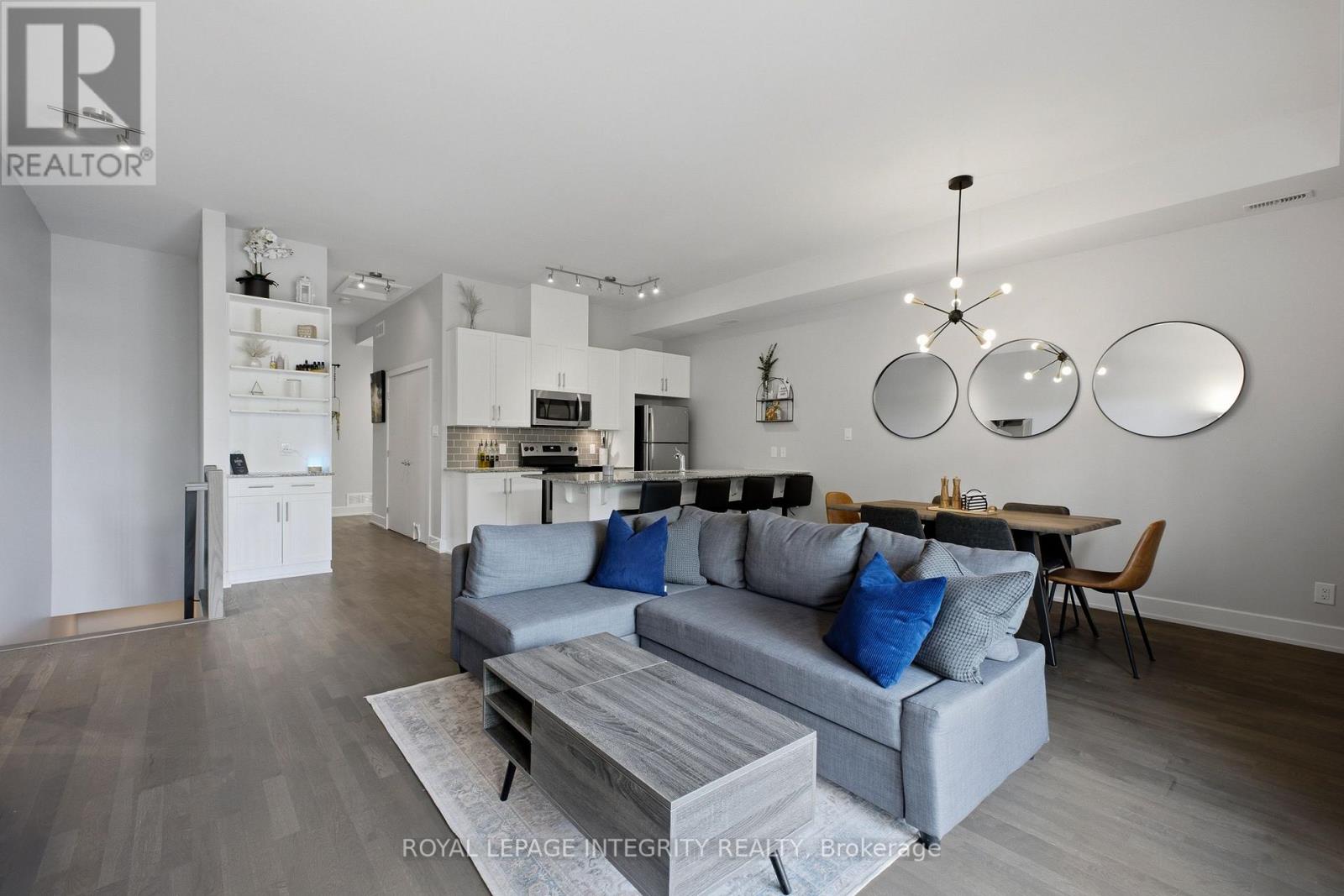 48 BERGERON PRIVATE W