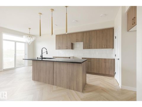 160 CATRIA PT Sherwood Park AB T8H3B1