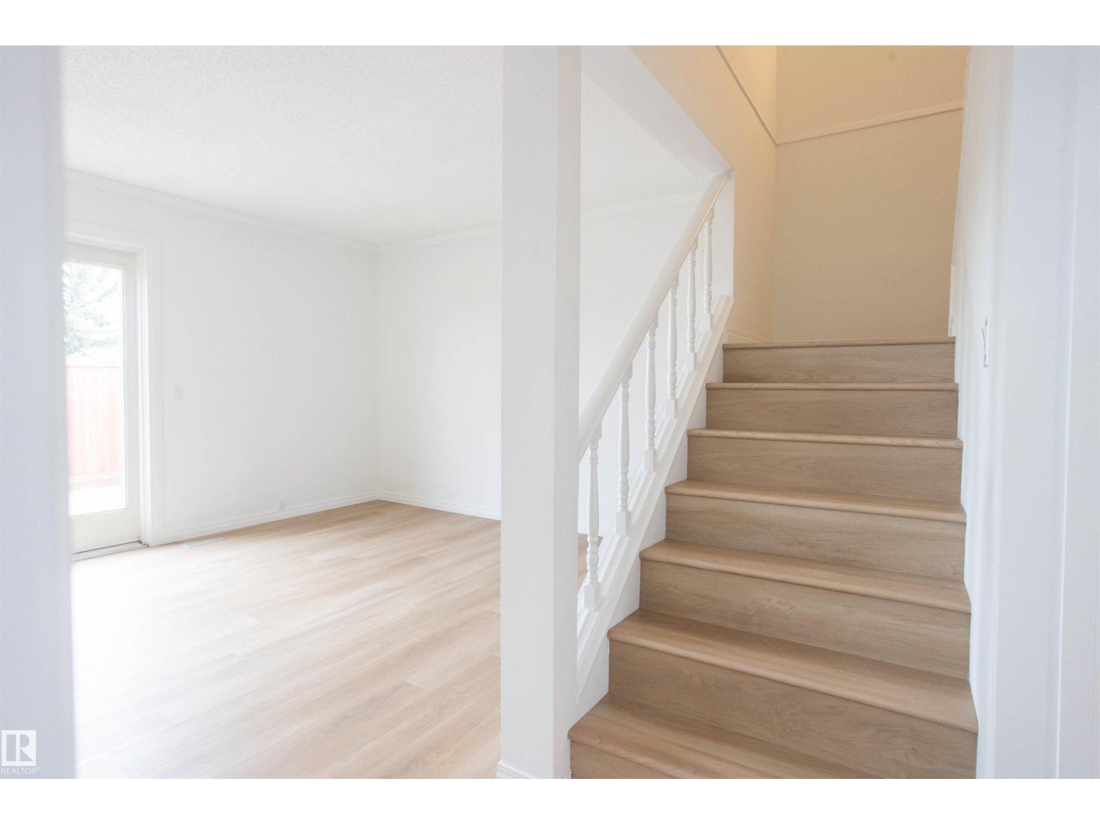 1270 LAKEWOOD RD W NW