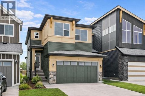 215 Silver Spruce Grove SW Calgary AB T2X5M2