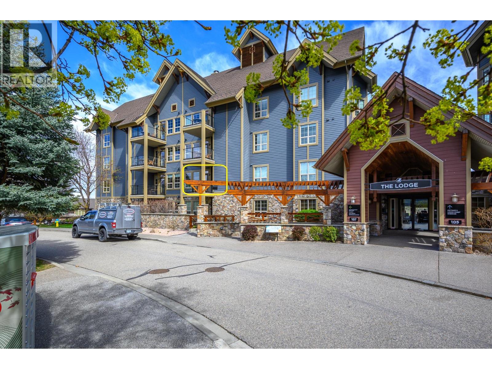 107 Village Centre Court Unit# 217