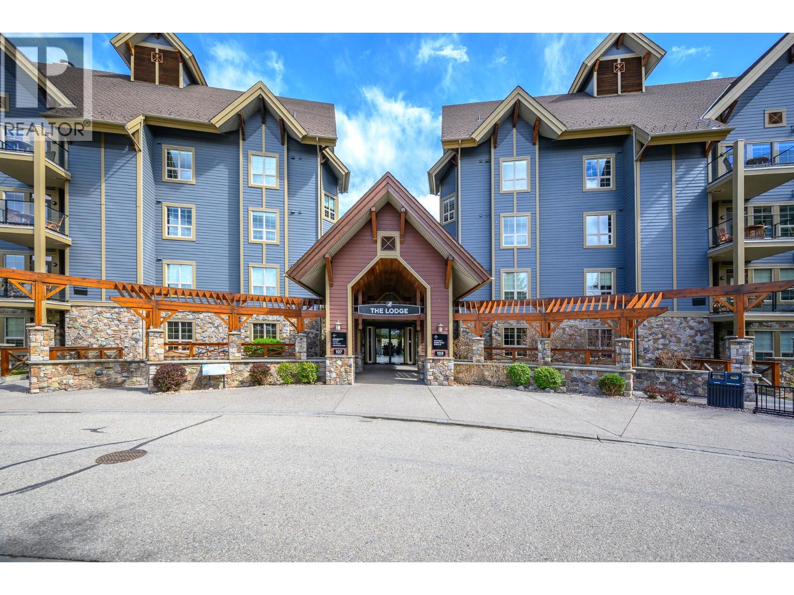 107 Village Centre Court Unit# 217