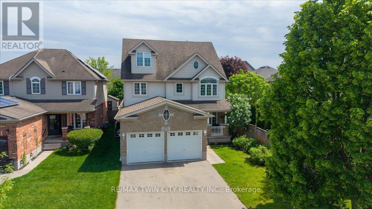 151 DECARO CRESCENT