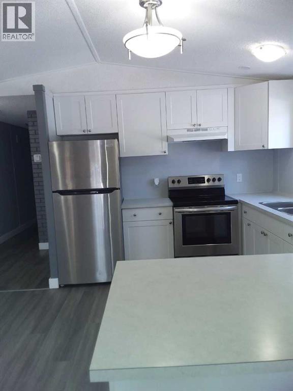 215, 6220 17 Avenue SE