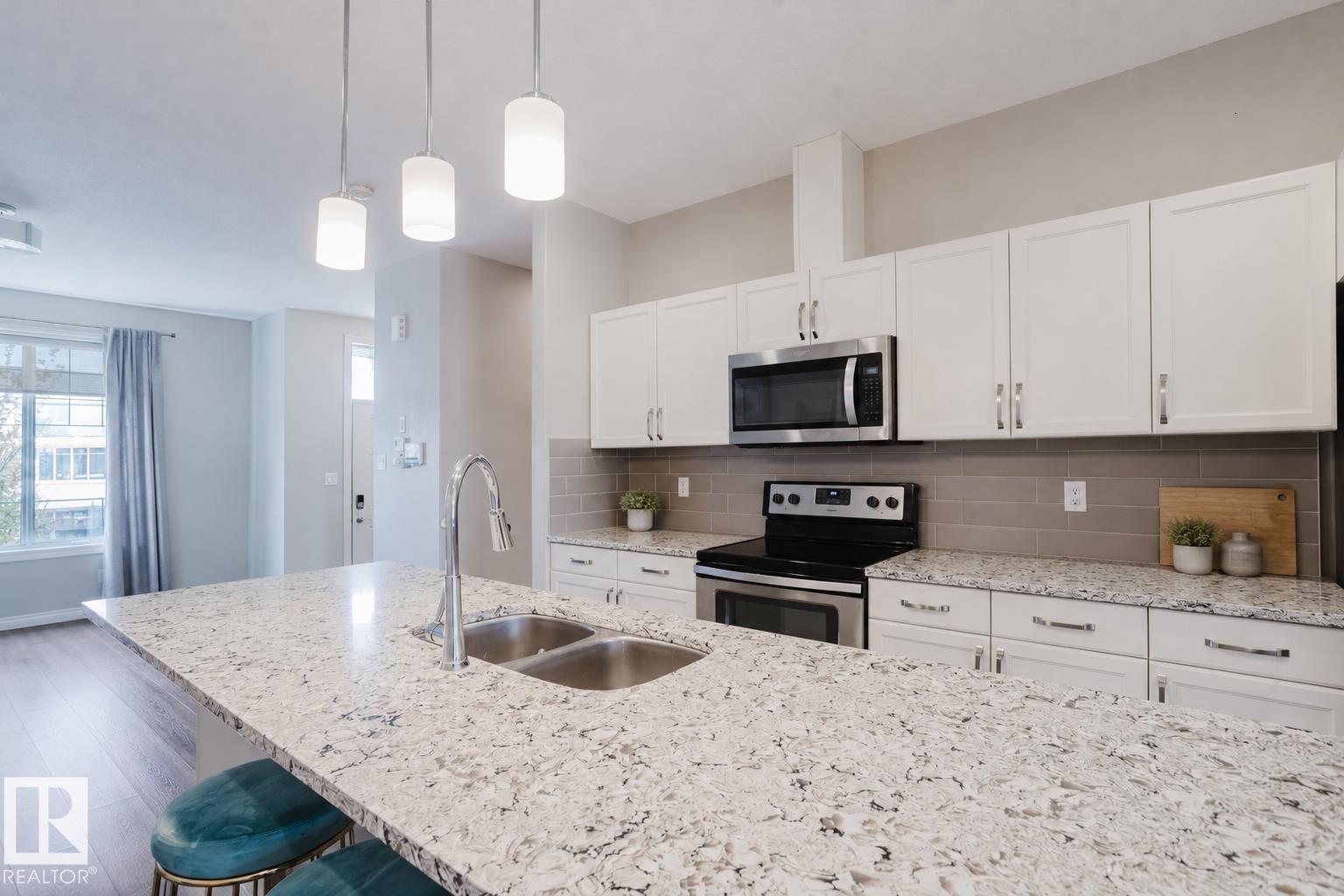 328 West Haven DR