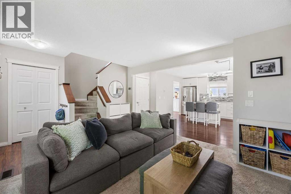 8 Cimarron Grove Rise