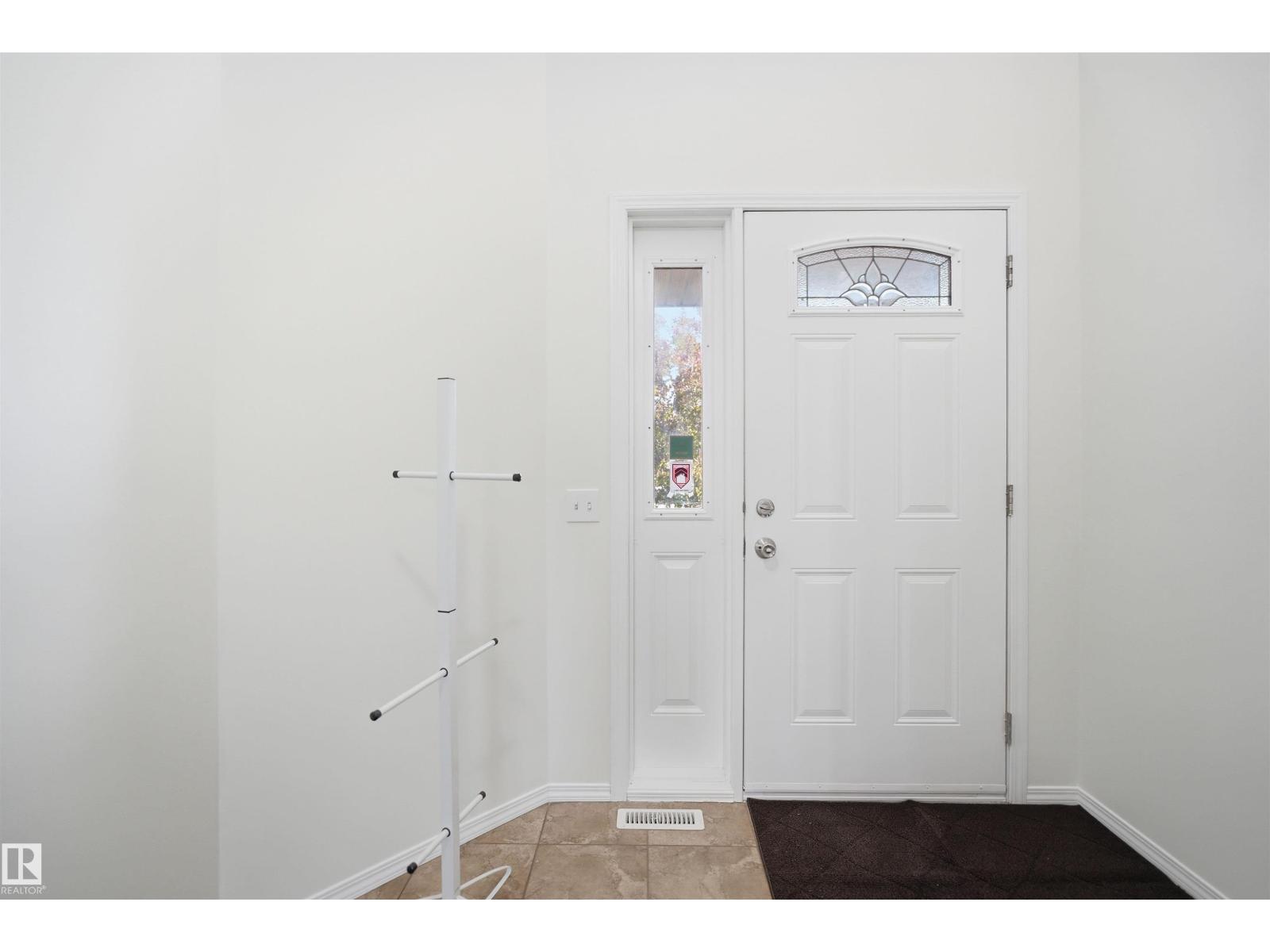 1560 37B AV NW