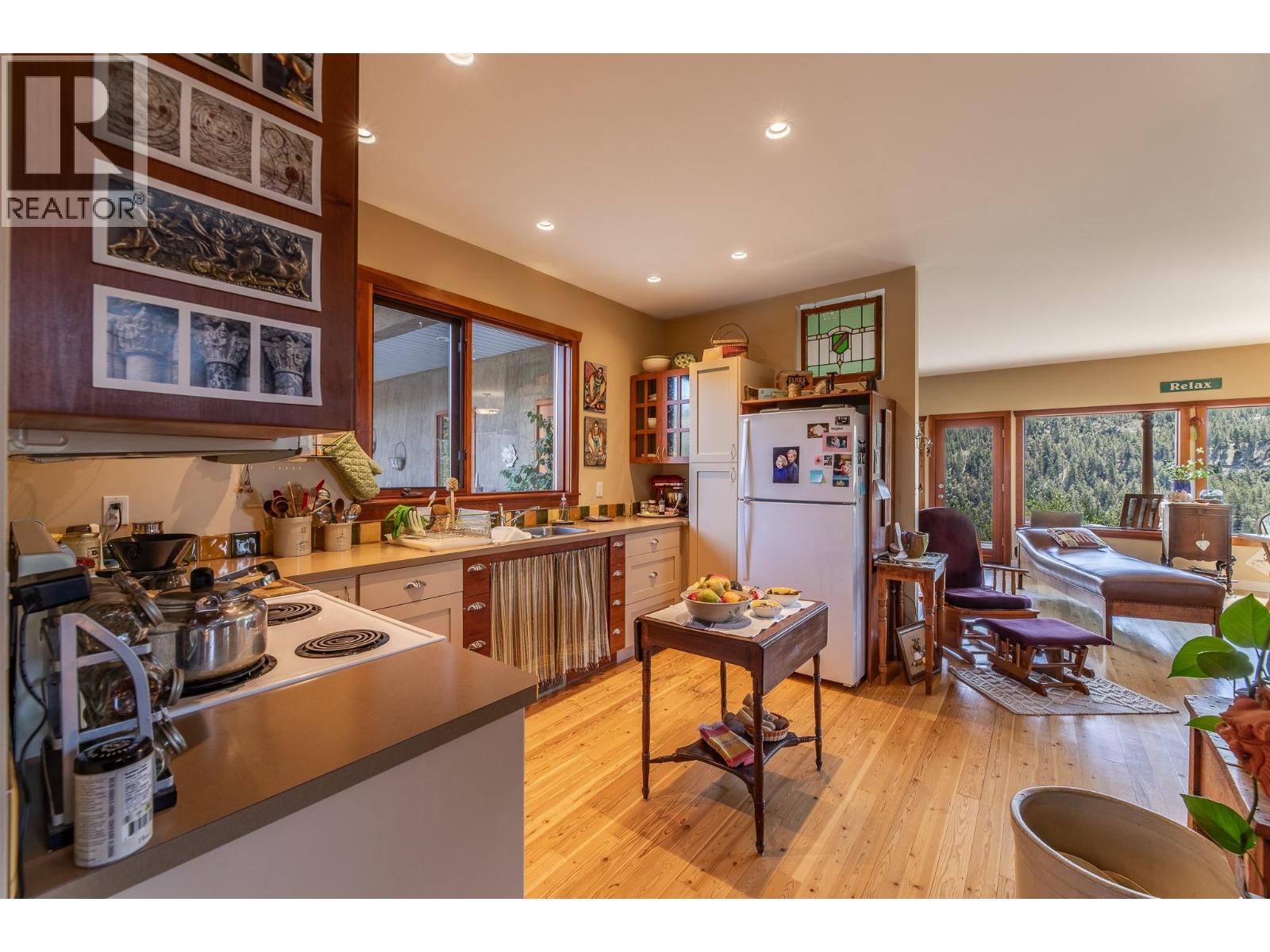 8105 Princeton - Summerland Road