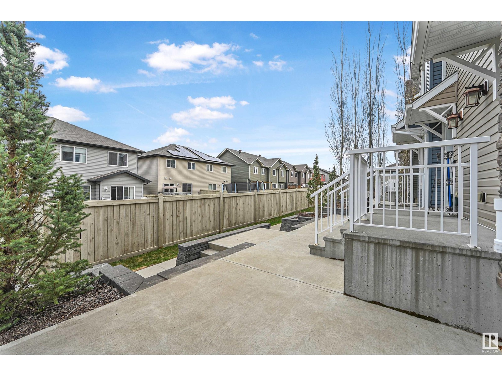 #32 2922 MAPLE WY NW