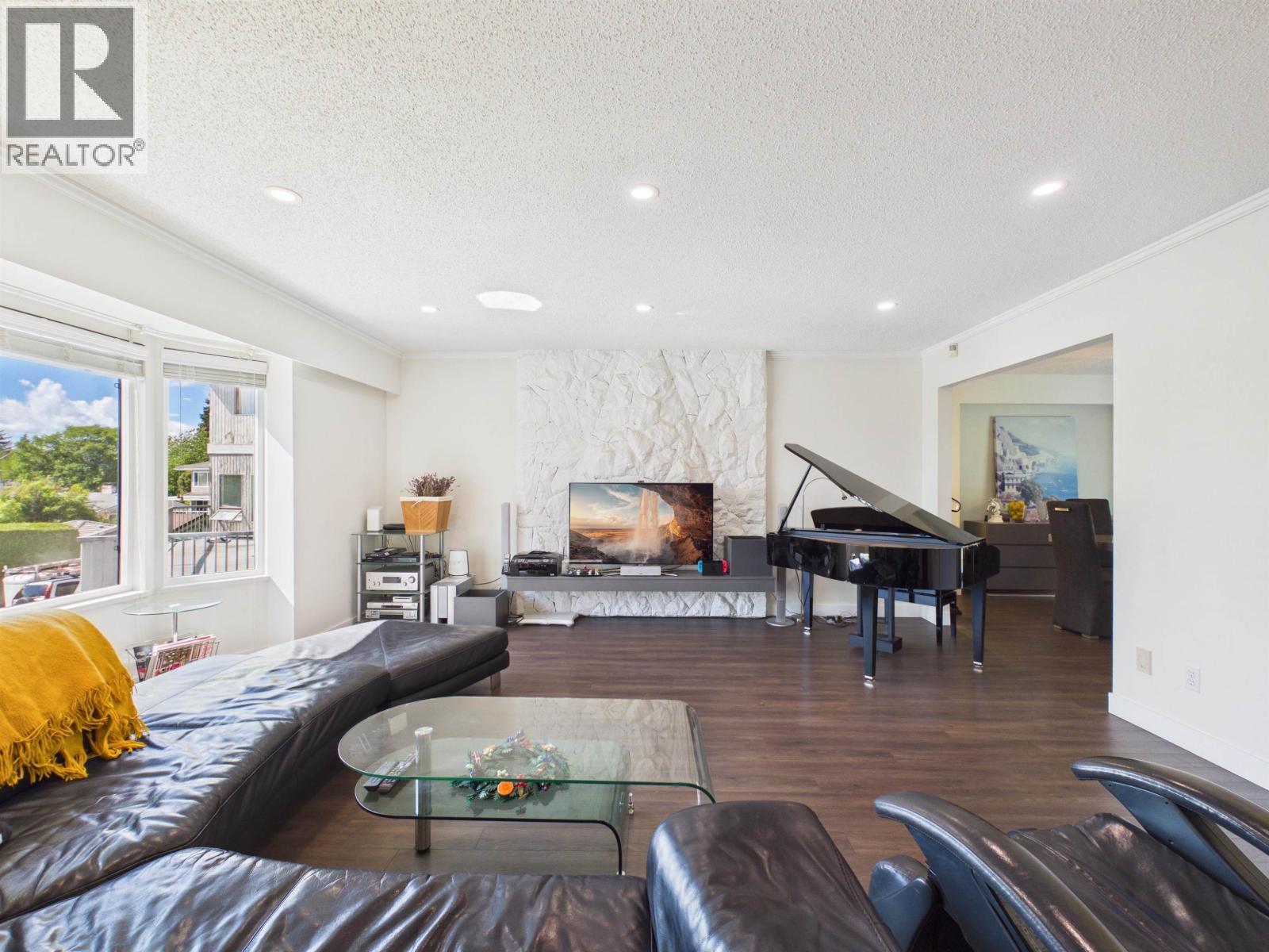 1108 MARSDEN COURT