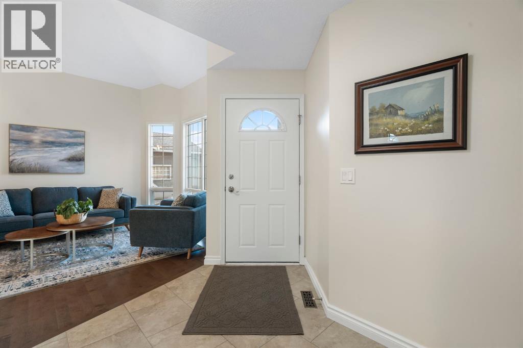 209 Hawkstone Drive NW