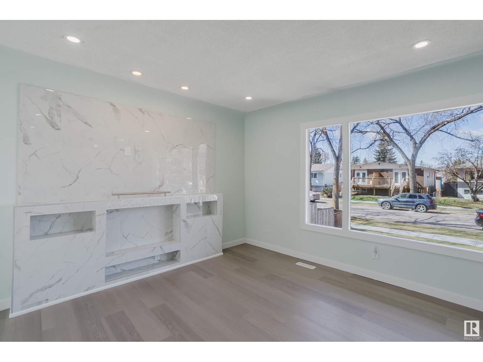 12821 125 ST NW