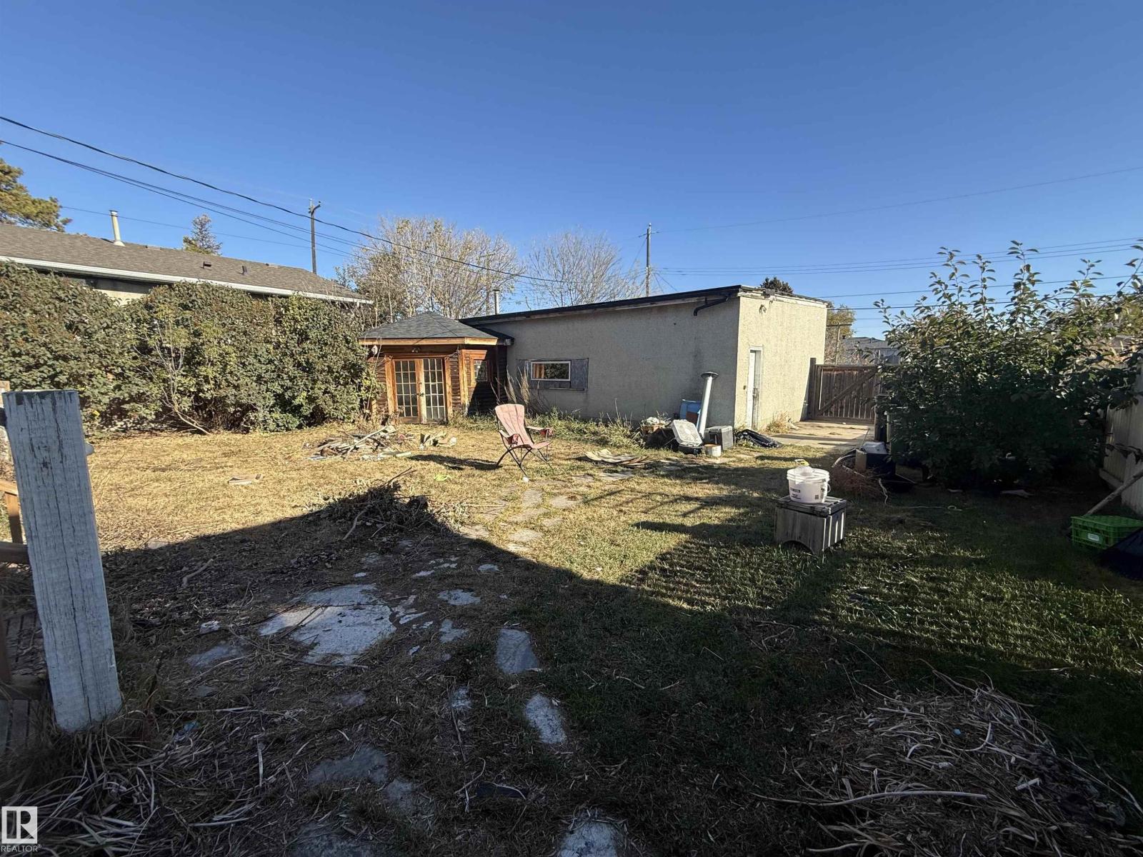 12749 85 ST NW