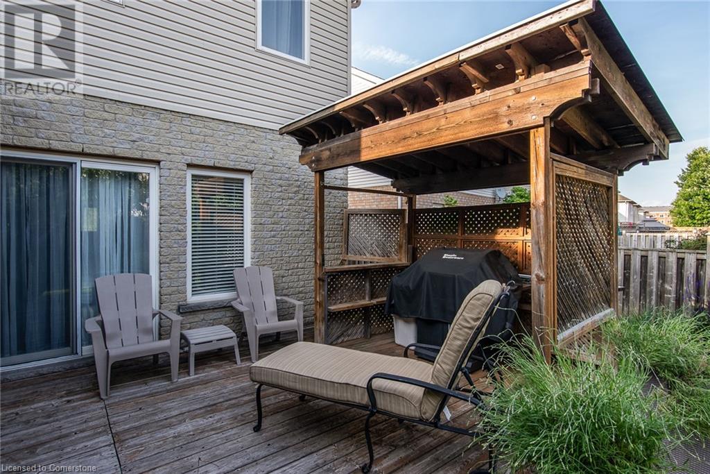 71 DUBRICK Crescent