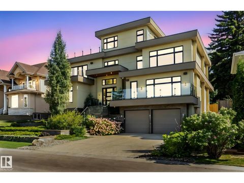 11823 SASKATCHEWAN DR NW Edmonton AB T6G2D3