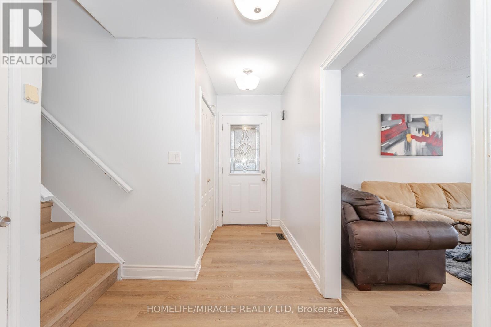 23 STRATHAVON DRIVE
