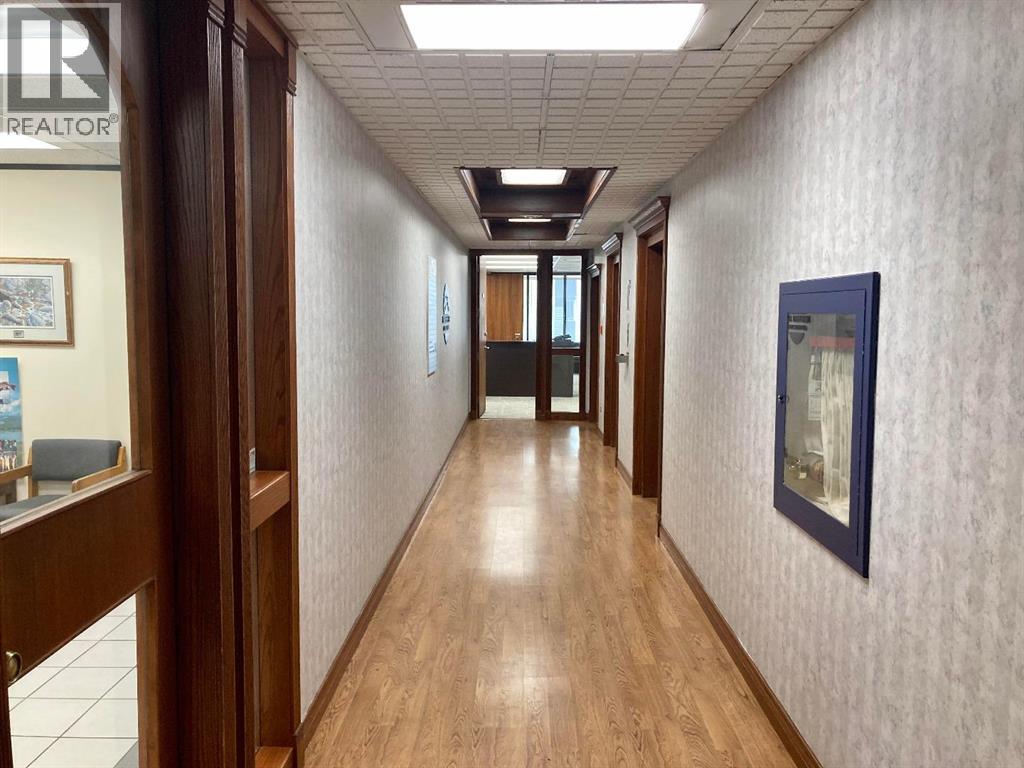 500, 900 6 Avenue SW