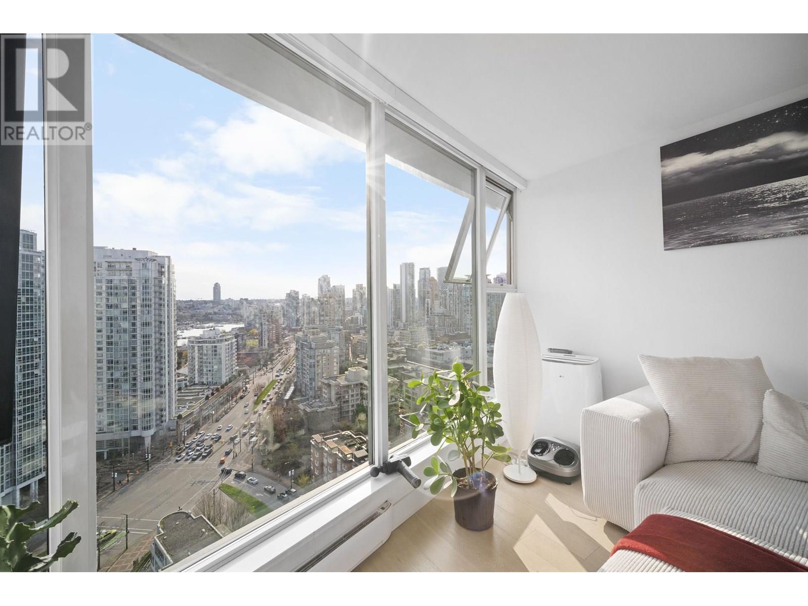 2906 1008 CAMBIE STREET
