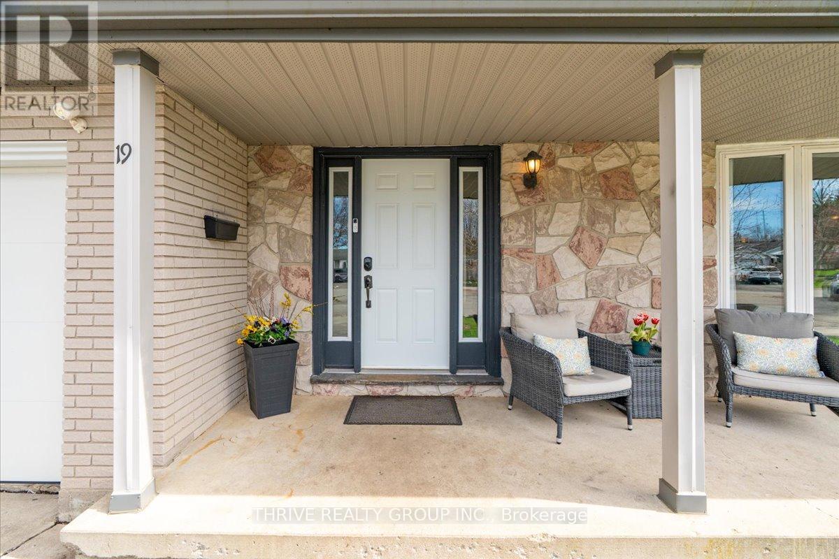 19 KENDALL COURT