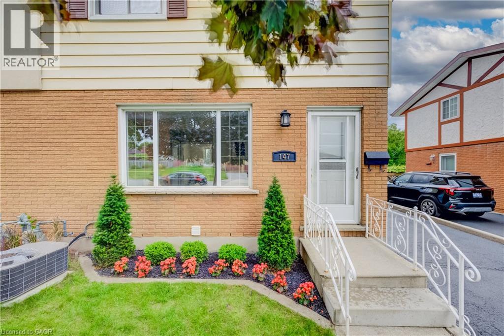 147 MOFFAT Drive