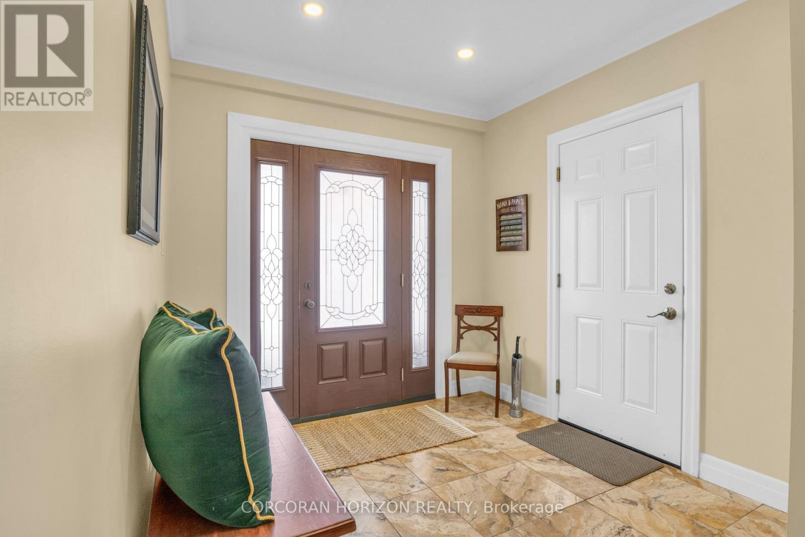 197 AUTUMN HILL CRESCENT