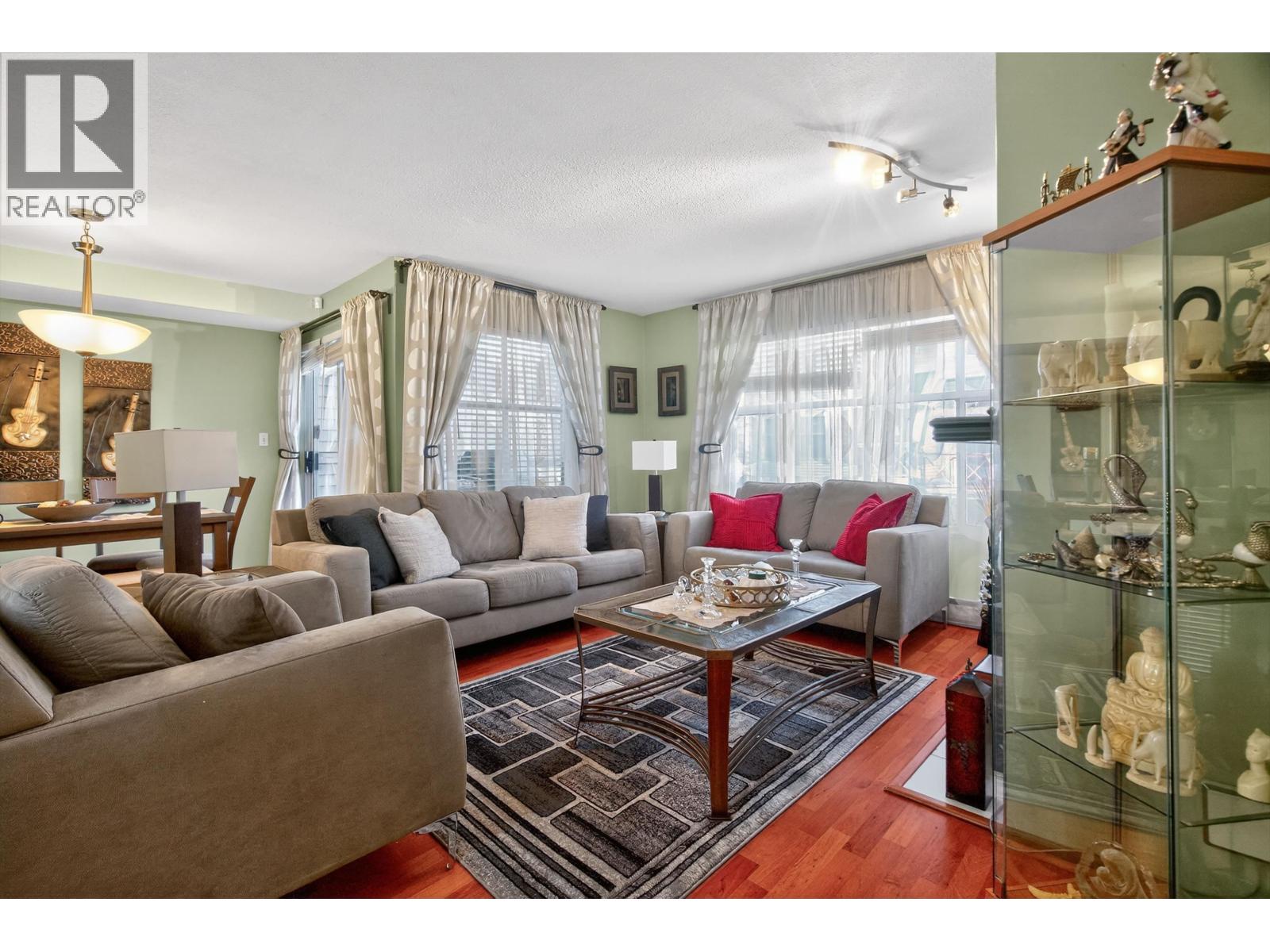 35 2450 HAWTHORNE AVENUE