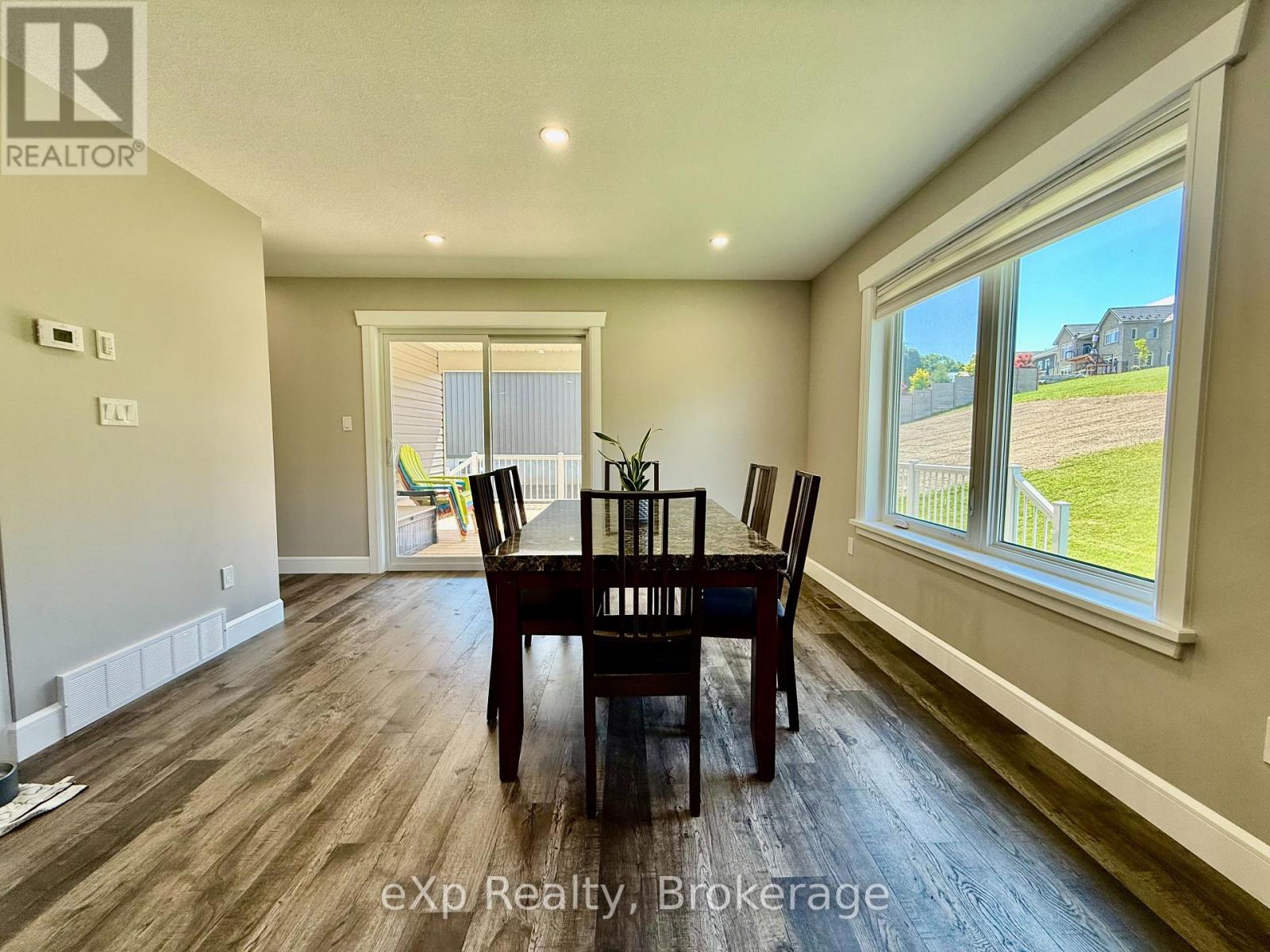 4 NOECKERVILLE HILL DRIVE