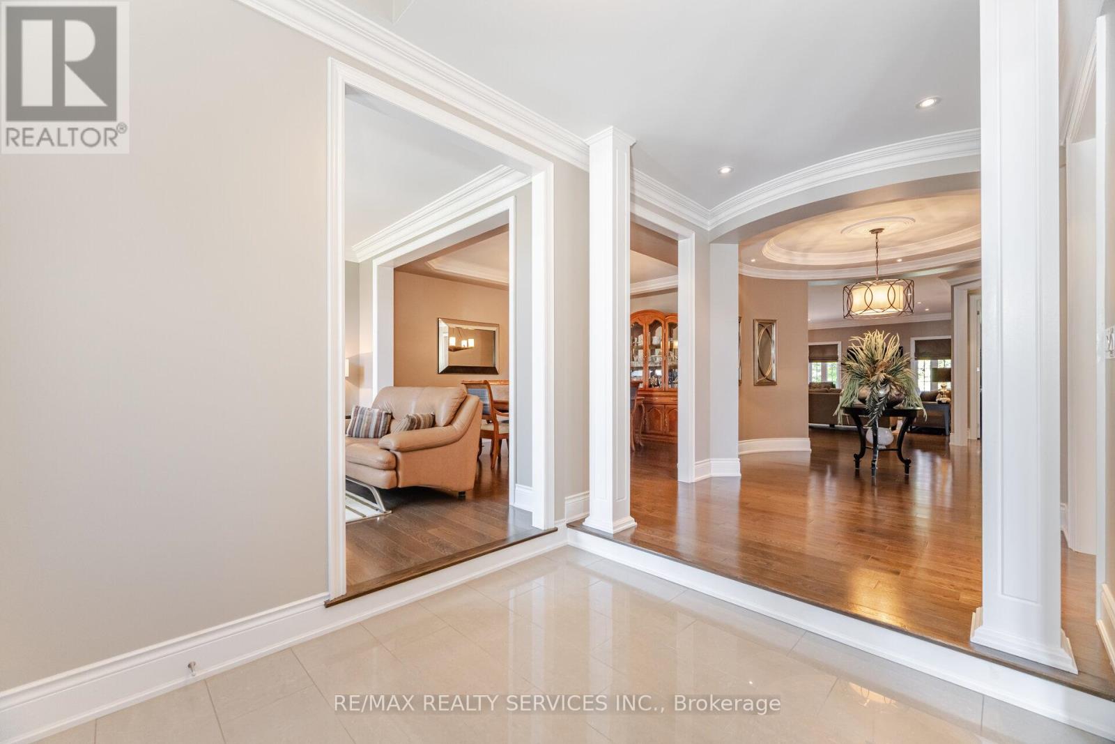48 BEACON HILL DRIVE