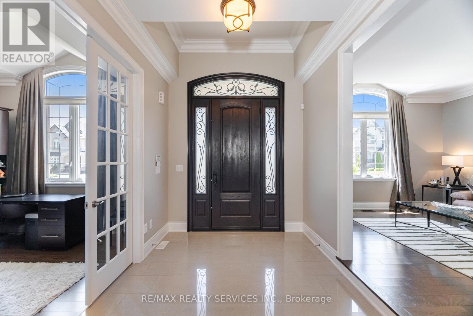 48 BEACON HILL DRIVE